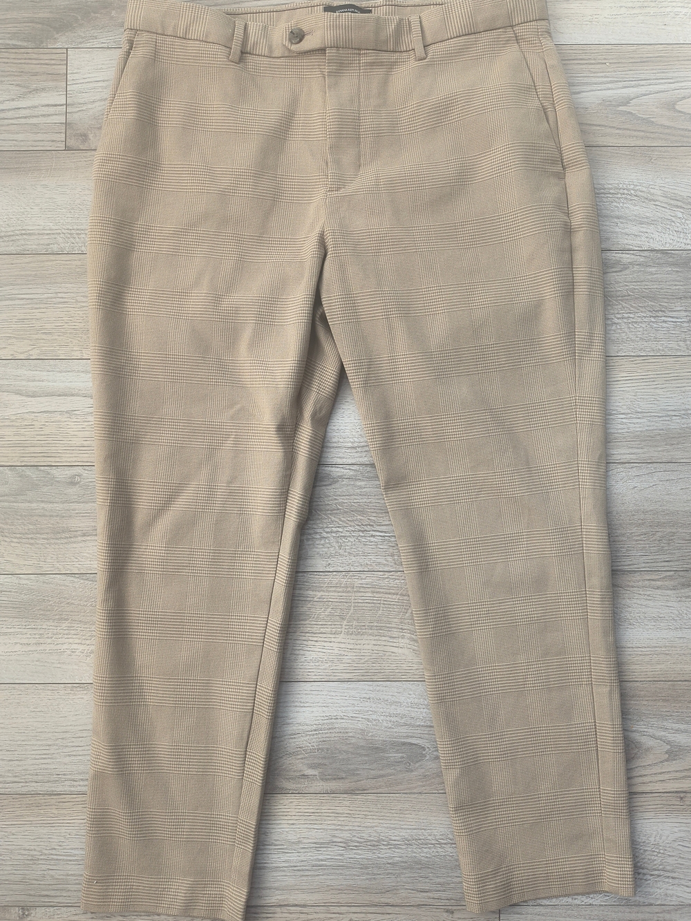 Banana Republic Slim Tapered Fit Beige Plaid Chinos